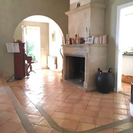 Willa 170m2 Sur 1000m2 Avec Piscine, Vue Sur Palais Des Papes Et Luberon *