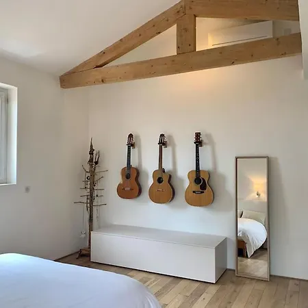 Willa 170m2 Sur 1000m2 Avec Piscine, Vue Sur Palais Des Papes Et Luberon Les Angles (Gard)